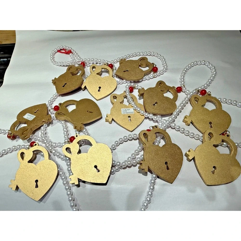 Rare! Fly By Night Valentine Heart Lock Key Bead Strand Decor Red Gold 6 Ft